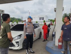 Polsek Lima Puluh Lakukan Pengecekan, SPBU Sumber Padi Berangsur Normal