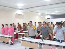 Untuk Mendoakan Saudara Kita Korban Bencana Banjir, Kapolres Berdoa Bersama & Sholat Ghaib