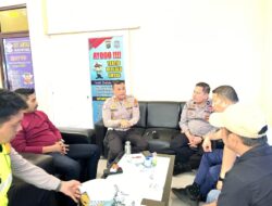 Jelang Nataru, Kasi Keu Dampingi Kasat Lantas Koordinasi dengan Dishub