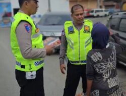 Personel Satlantas Polres Batu Bara Terus Berbagi dalam Program Jumat Berkah