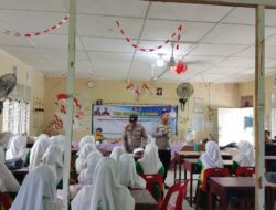 Kanit Binmas Polsek Medang Deras & PWI Batubara Edukasi Go to School