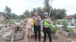 Berbagi Itu Indah, Tak Berbagi Anda Rugi, KBO Lantas Wujudkan Jumat Berkah