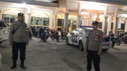 Patroli Malam, Personel Polsek Lima Puluh Hadir Berikan Rasa Aman di Setiap Masjid