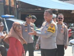 Sambang ke Medang Deras, Kapolres Batu Bara Serukan Perang terhadap Narkoba dan Salurkan Bantuan Sosial