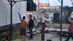 Ponsel Milik Eko Terbakar, Kapolsek Cek TKP, Korban Mengalami Kerugian 50Juta