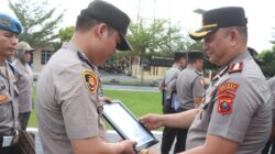 Briptu Firman Terima Piagam Penghargaan dari Kapolres Batu Bara