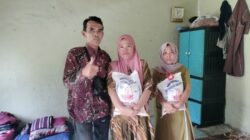 PWI Batu Bara Hadir di Pangkalan Dodek, Salurkan Sembako dan Bangun Kedekatan dengan Warga