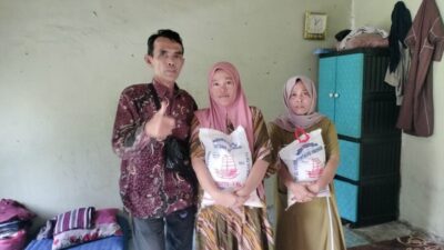 PWI Batu Bara Hadir di Pangkalan Dodek, Salurkan Sembako dan Bangun Kedekatan dengan Warga