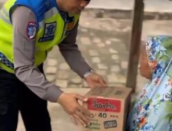 Semangat Ramadan, Kanit Gakkum Sisihkan Waktu untuk Aksi Jumat Berkah