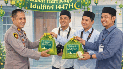 Kapolsek Berikan Bingkisan kepada Insan Pers Sambut Hari Raya Idulfitri 1447 H