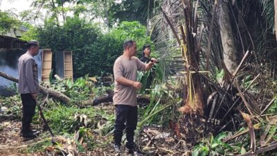 Ciptakan Lingkungan Bersih dan Nyaman, Kapolsek Lima Puluh Ajak Personel Gotyong di Mako Polsek Baru