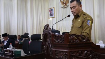 Bupati Sampaikan Jawaban atas Pandangan Umum Fraksi dalam Rapat Paripurna DPRD