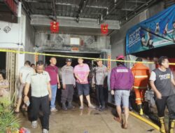 Ruko Terbakar di Indrapura, Polisi Lakukan Sterilisasi Lokasi