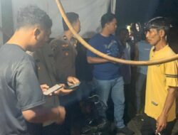 Respon Cepat Melalui 110, Masyarakat Serahkan Terduga Pelaku Pencurian di Desa Sumber Padi.