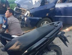 Personel Satlantas Polres Batu Bara Sigap Tangani Kecelakaan di Jalinsum Lima Puluh, Seorang Bayi Jadi Perhatian Warga
