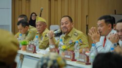 Pimpin Rapat, Bupati Ingatkan Pentingnya Disiplin Anggaran dan Sinergi Antar Perangkat Daerah