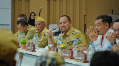 Pimpin Rapat, Bupati Ingatkan Pentingnya Disiplin Anggaran dan Sinergi Antar Perangkat Daerah