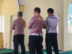 Usai Bertugas Mengatur Arus Lalu Lintas, KBO Satlantas Polres Batu Bara Tunaikan Salat Zuhur Berjemaah