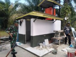 Abaikan Hari Libur, Pasiter Kodim 0208/Asahan Kontrol Renovasi MCK Mushollah Al Maghribi