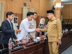Wabup Batu Bara Hadiri Rapat Paripurna Pendapat Akhir Fraksi terhadap rancangan KUPA – PPAS