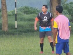 Jaga Kebugaran dan Kekompakan, Kapolres Batu Bara Ajak Personel Bermain Sepak Bola