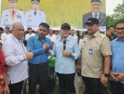 Menteri Koordinator Pangan Serahkan Bantuan Alsintan kepada Kelompok Tani di Batu Bara, Bupati Baharuddin Sampaikan Apresiasi