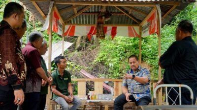 Bupati Batu Bara Tinjau Pengolahan Sampah Plastik Menjadi Bahan Bakar Alternatif di Labuhanbatu